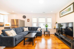 30-3 Newly Renovated, Airy Apt in Boston